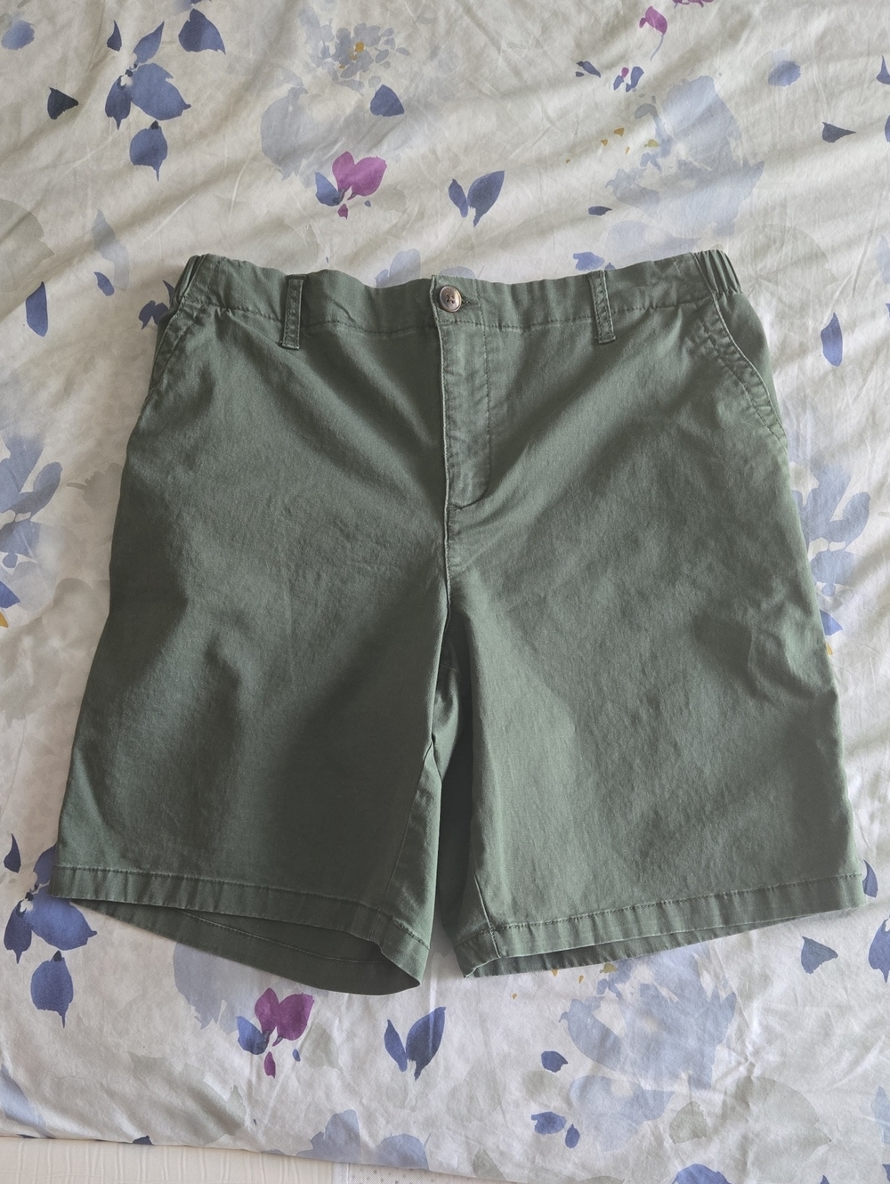 Old Navy OG Olive Green Bermuda Shorts